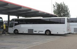 ‘Busbaan openstellen voor touringcars levert forse winst op’